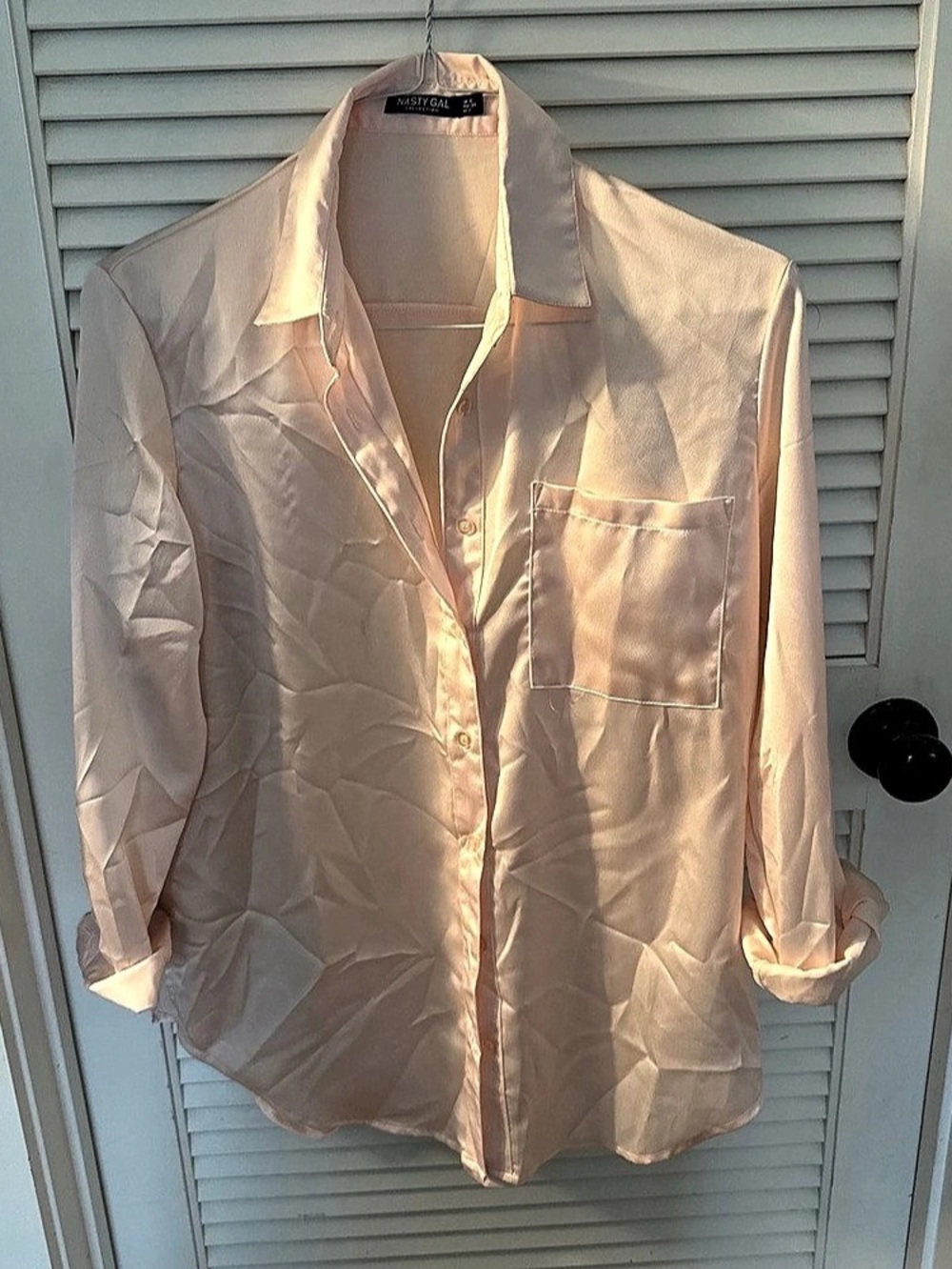 Nasty Gal Button Down Shirt in Pink Size 2 Like New